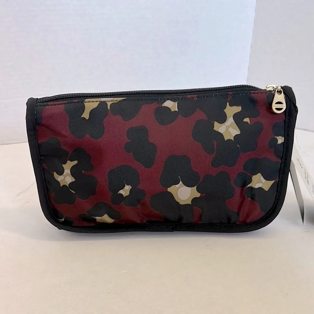 Baggallini large Fiji wedge case with Gold Zipper